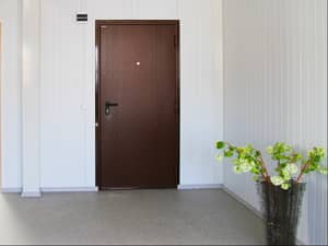 Предлагаем входные железные двери в квартиру DoorHan ЭКО 980х2050 в Йошкар-Оле по выгодной цене